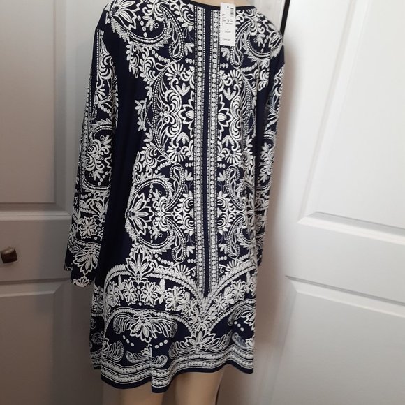 Avenue Navy and White Tunic Top 26/28 - Picture 8 of 13